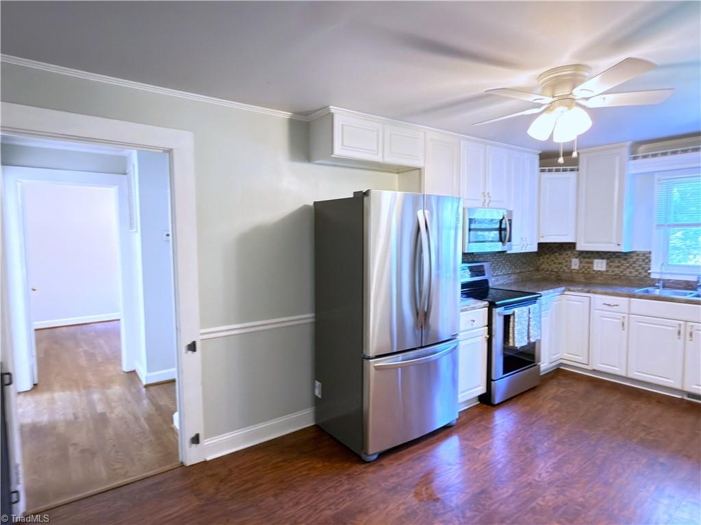8508 Croft Drive Property Photo 7
