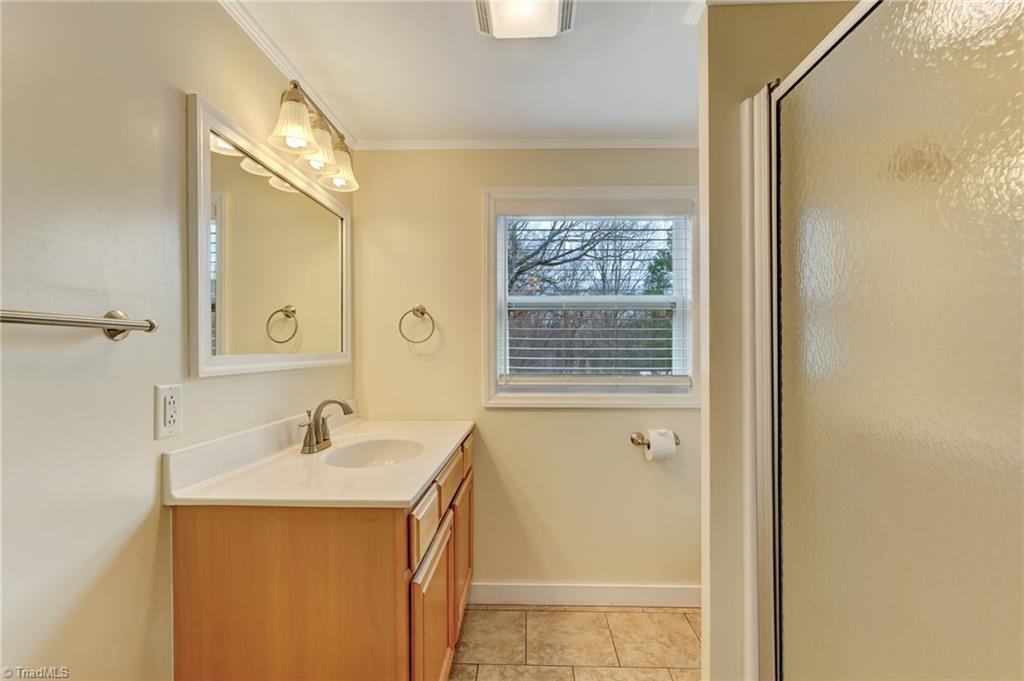 8508 Croft Drive Property Photo 16