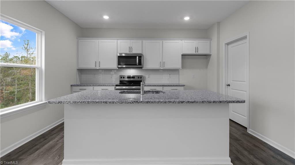 511 Wheelcrest Court Property Photo 7