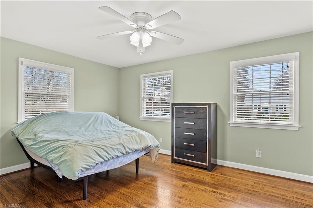 2750 Maplewood Avenue Property Photo 13