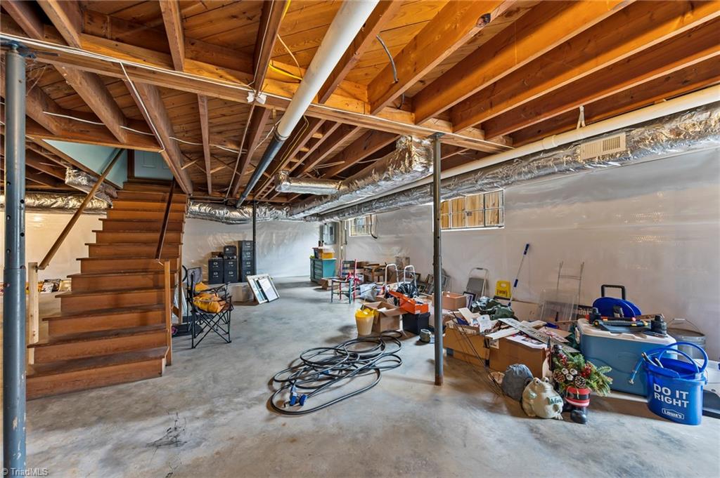 2750 Maplewood Avenue Property Photo 16