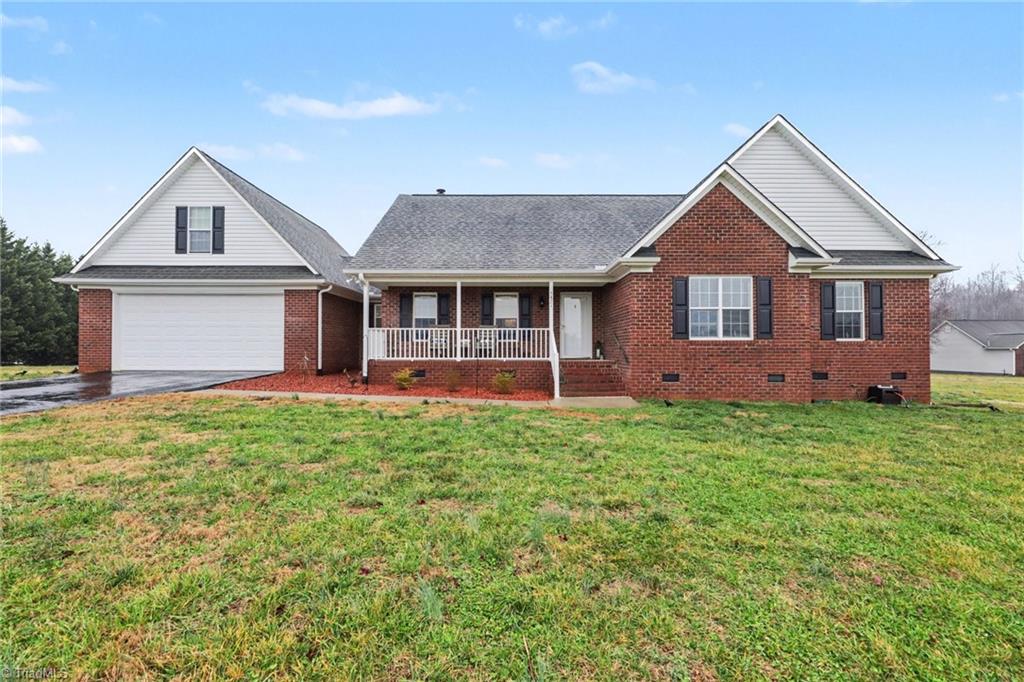 5421 Waynick Meadow Road Property Photo 1
