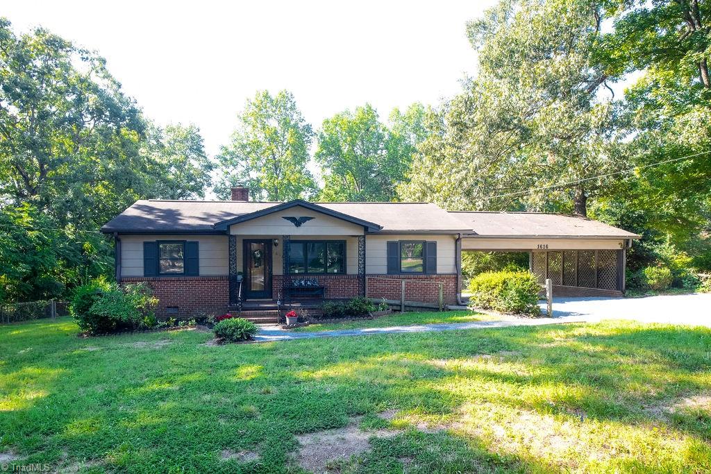 1616 Lucas Avenue Property Photo 1