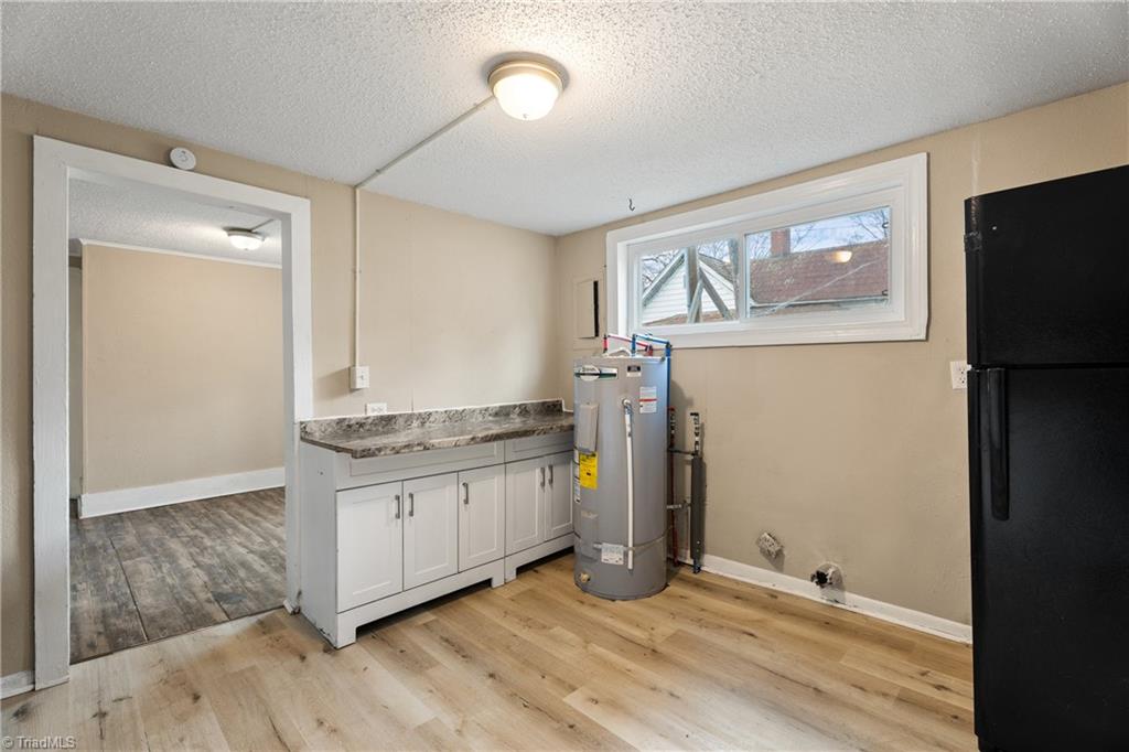 521 E 1st Street Property Photo 11