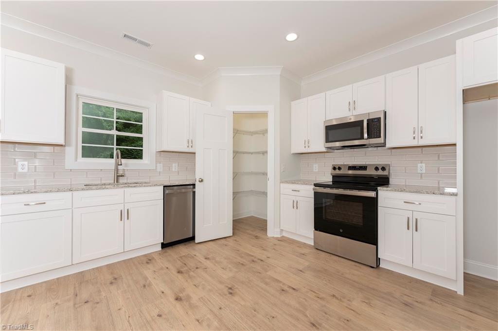 2901 Weisner Court Property Photo 26