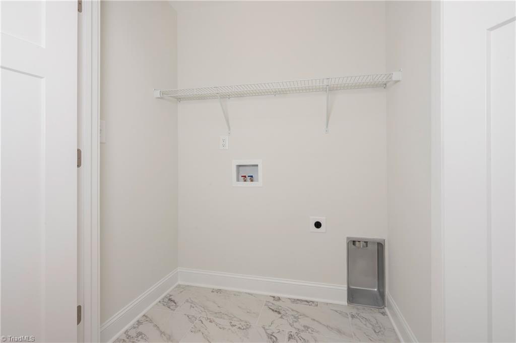 2901 Weisner Court Property Photo 33