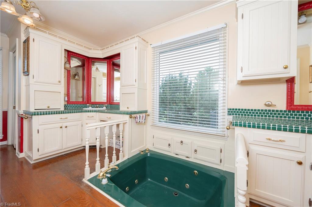 301 Virginia Drive Property Photo 28