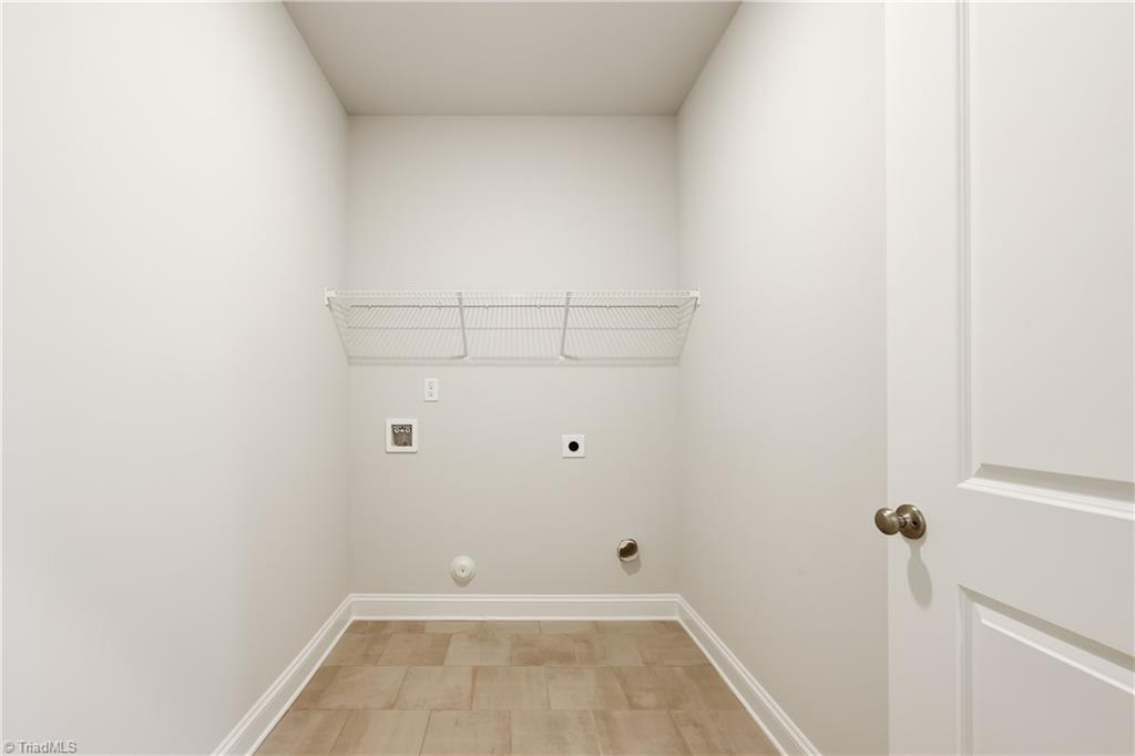 1994 Meadowview Drive Property Photo 20