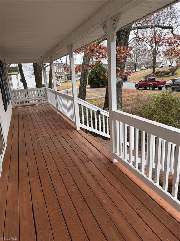 3226 Derby Circle Property Photo 4