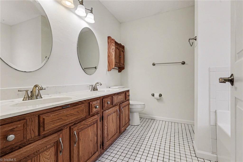 3226 Derby Circle Property Photo 15