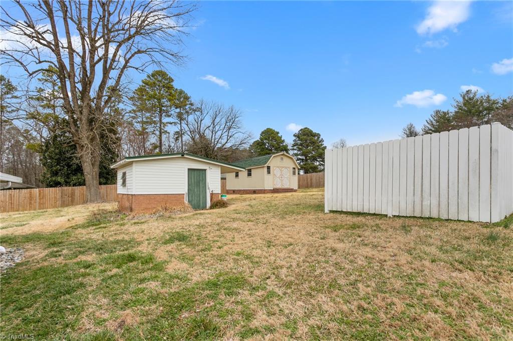 943 Maurine Drive Property Photo 25