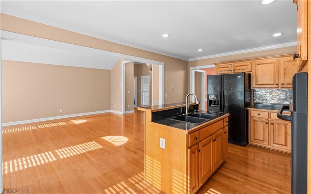 4528 Springbrook Drive Property Photo 11