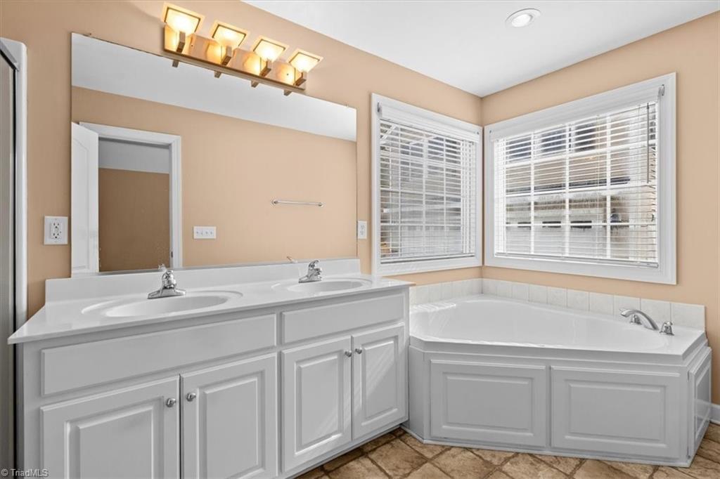 4528 Springbrook Drive Property Photo 19