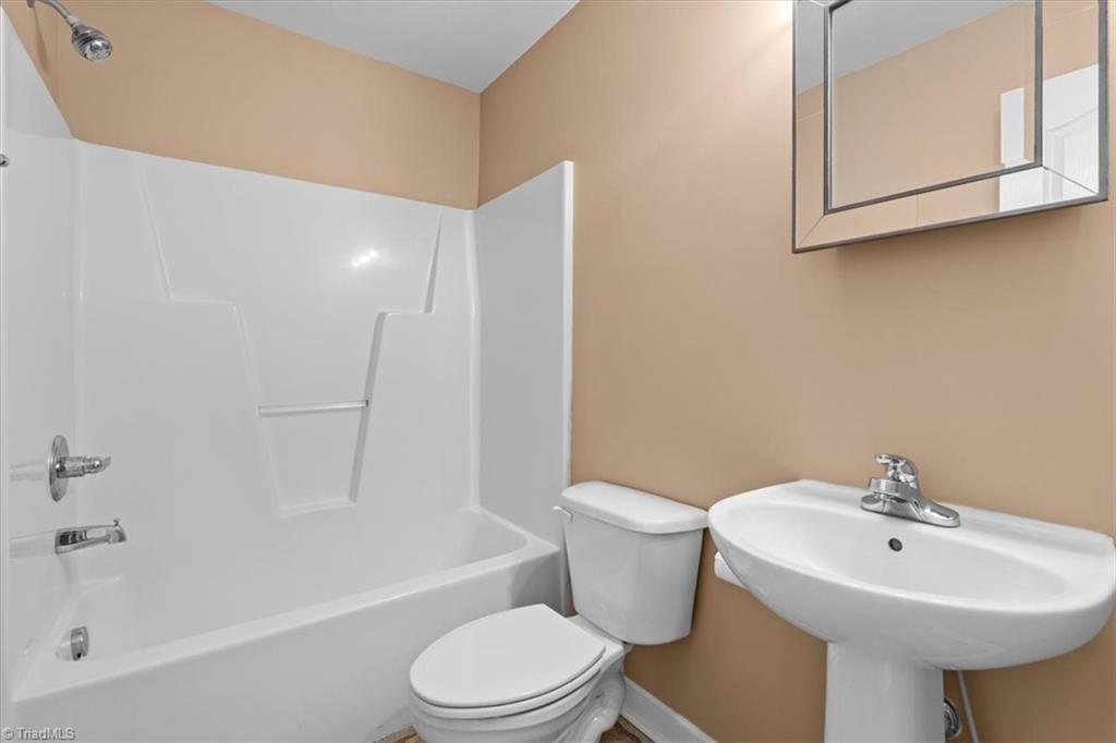4528 Springbrook Drive Property Photo 23