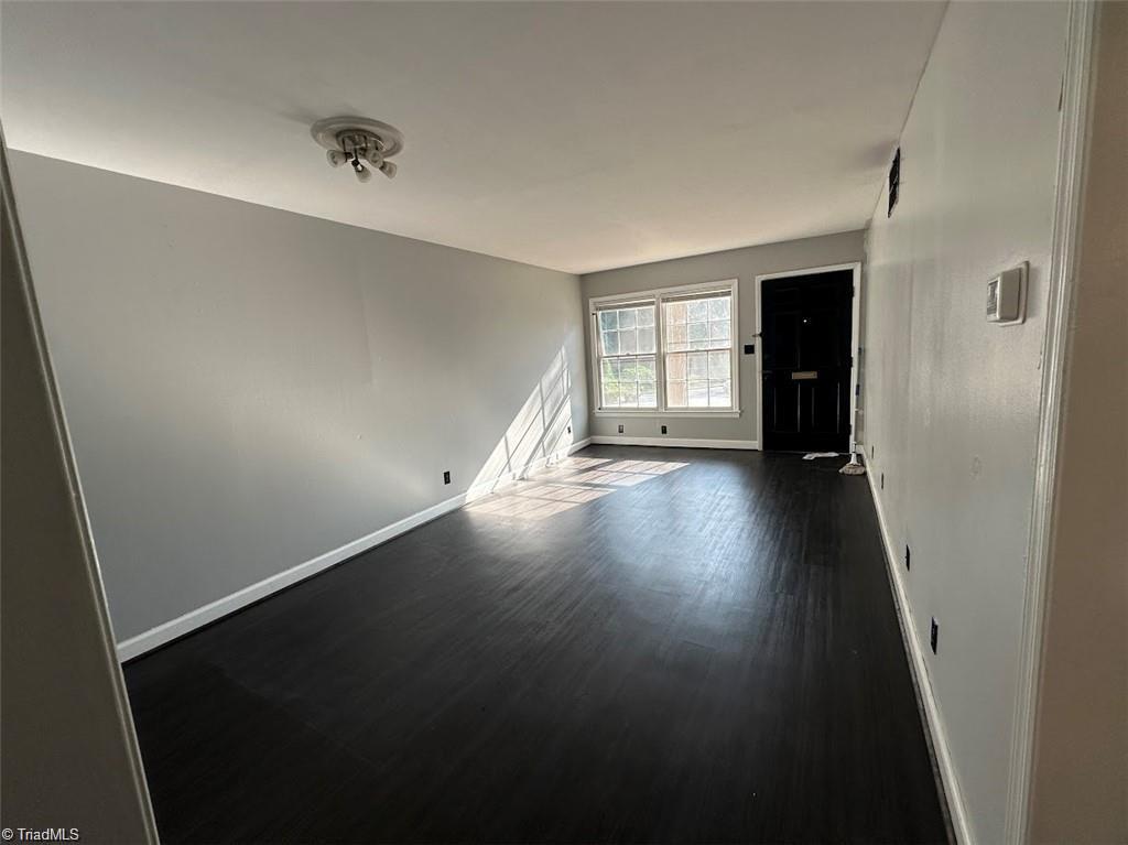 2810 Pelham Place Property Photo 3