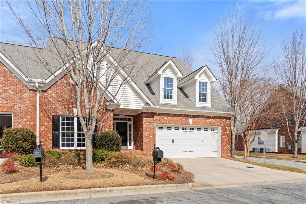 6 Hines Park Lane Property Photo 1