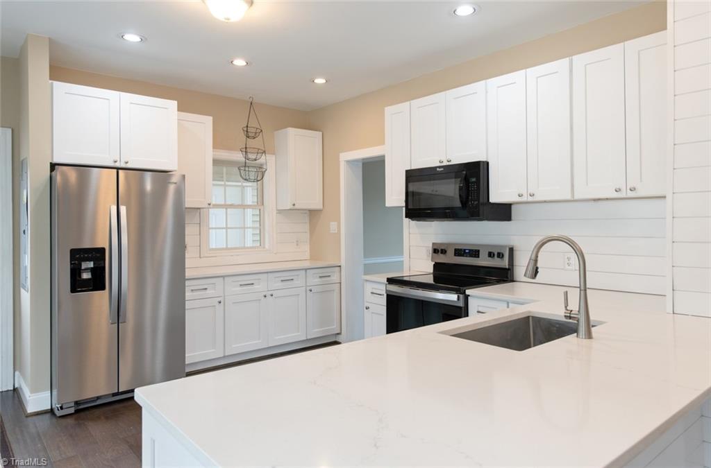 4872 Thom Road Property Photo 24