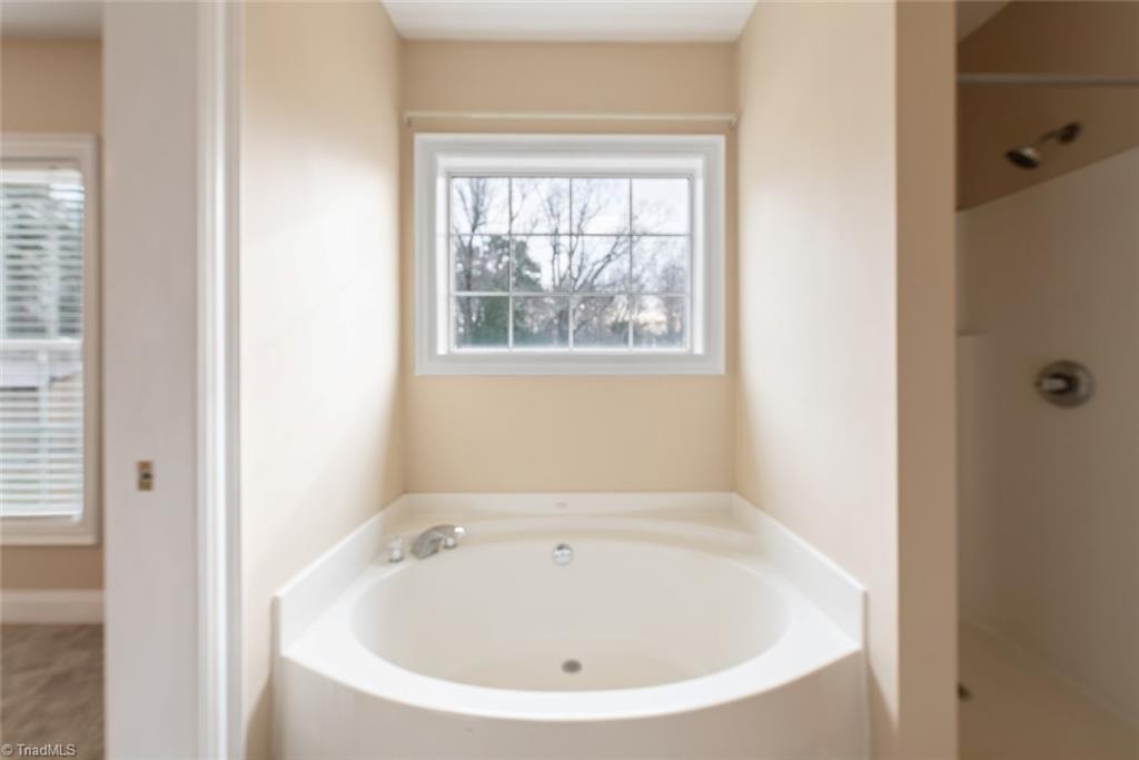 4872 Thom Road Property Photo 32