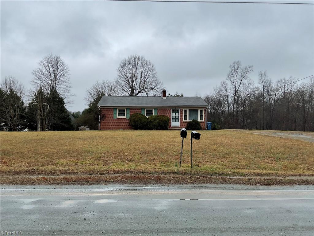942 Boone Valley Road Property Photo 2
