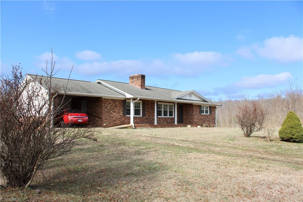 1662 Ralph Joyce Road Property Photo 2