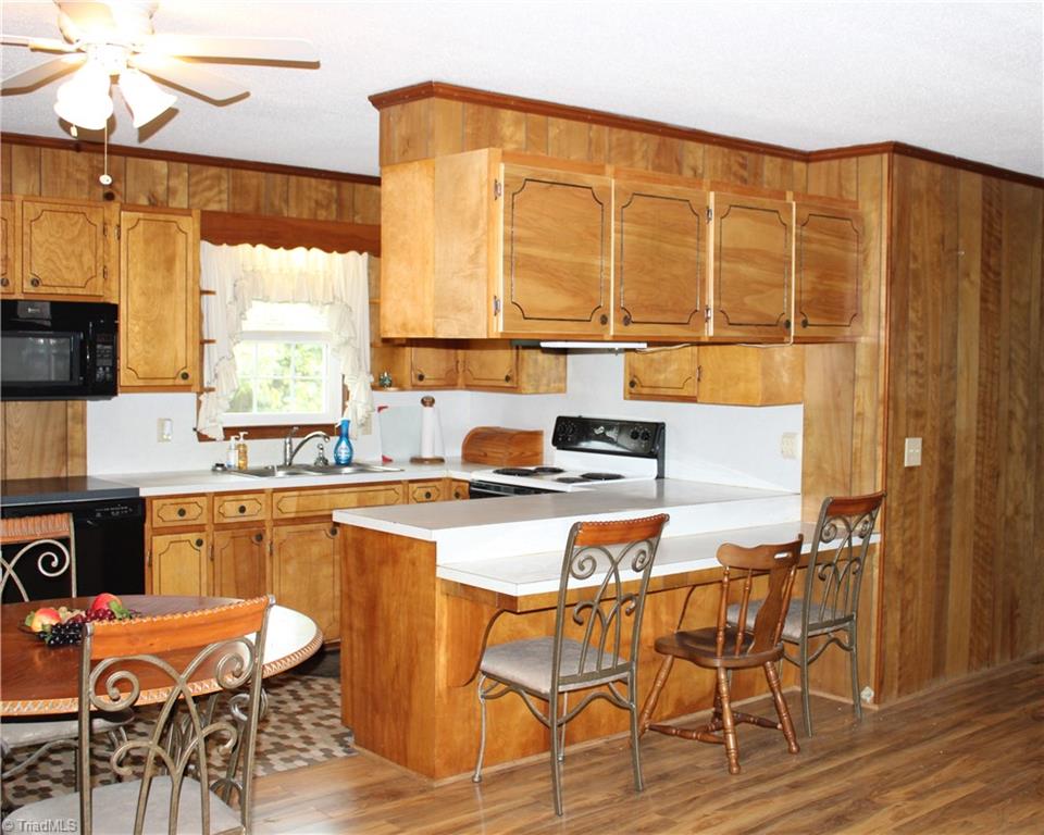 1662 Ralph Joyce Road Property Photo 6