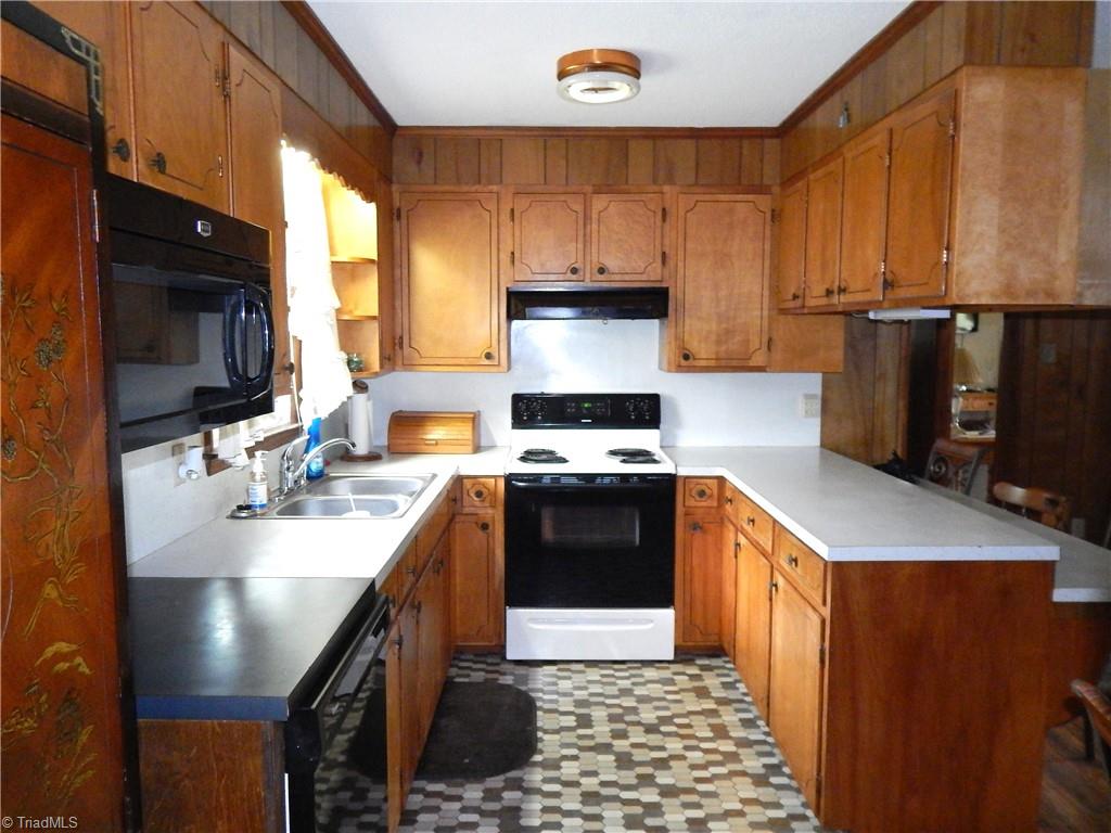 1662 Ralph Joyce Road Property Photo 7