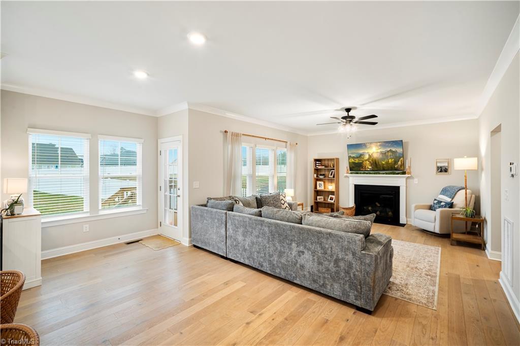 360 Wynnfall Drive Property Photo 7