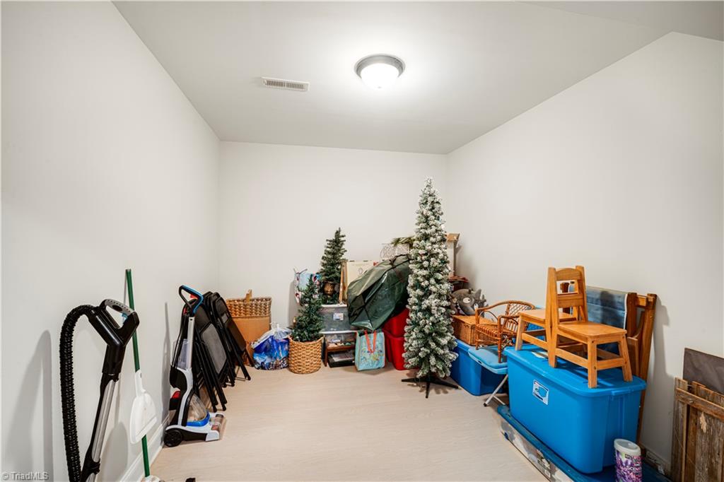 360 Wynnfall Drive Property Photo 32