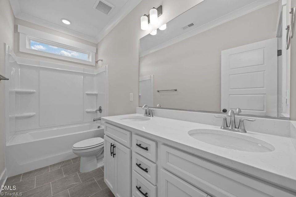 1130 Brookfield Drive Property Photo 11
