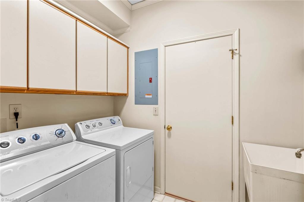 411 Wildwood Drive Property Photo 33