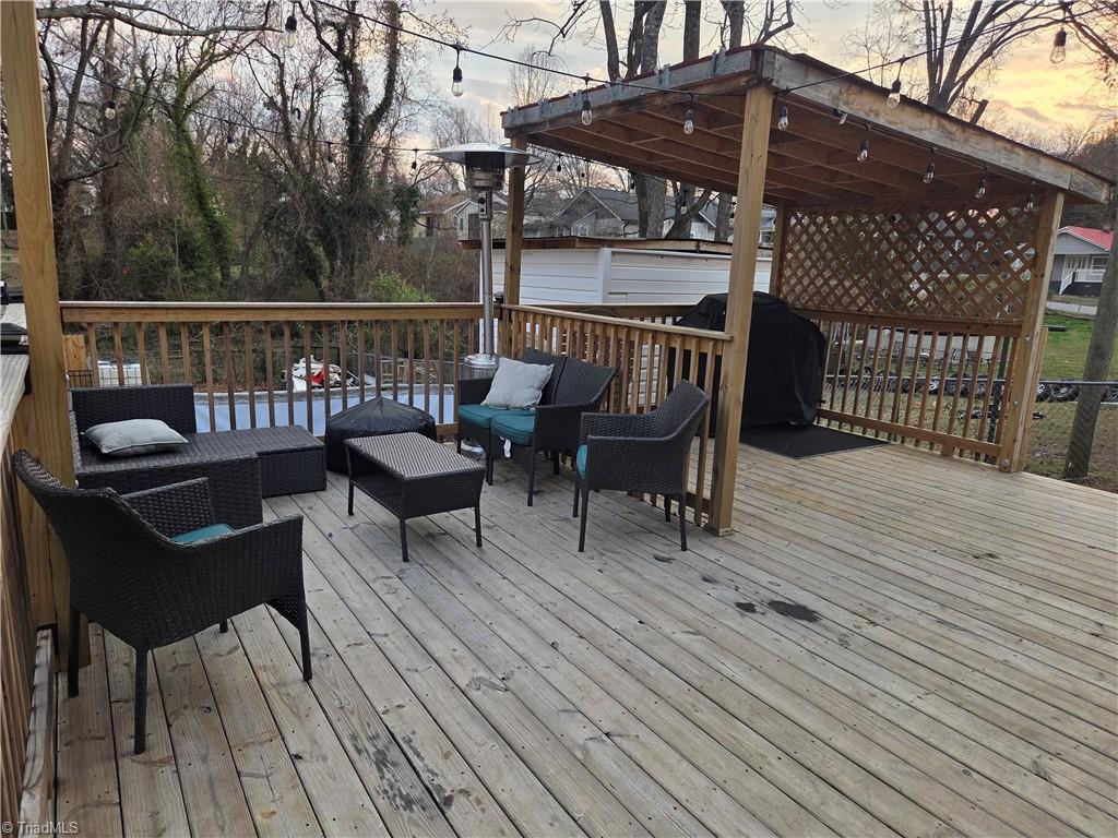 1806 Franklin Avenue Property Photo 28