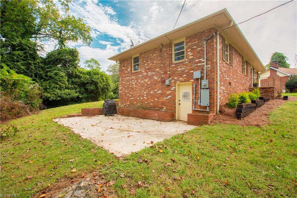 581 Clyde Drive Property Photo 24