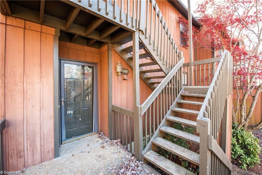 1101 Aspen Way Property Photo 1