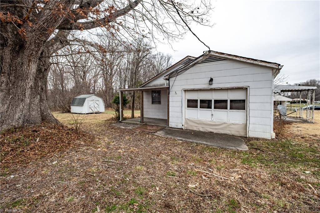 4315 Hicone Road Property Photo 3