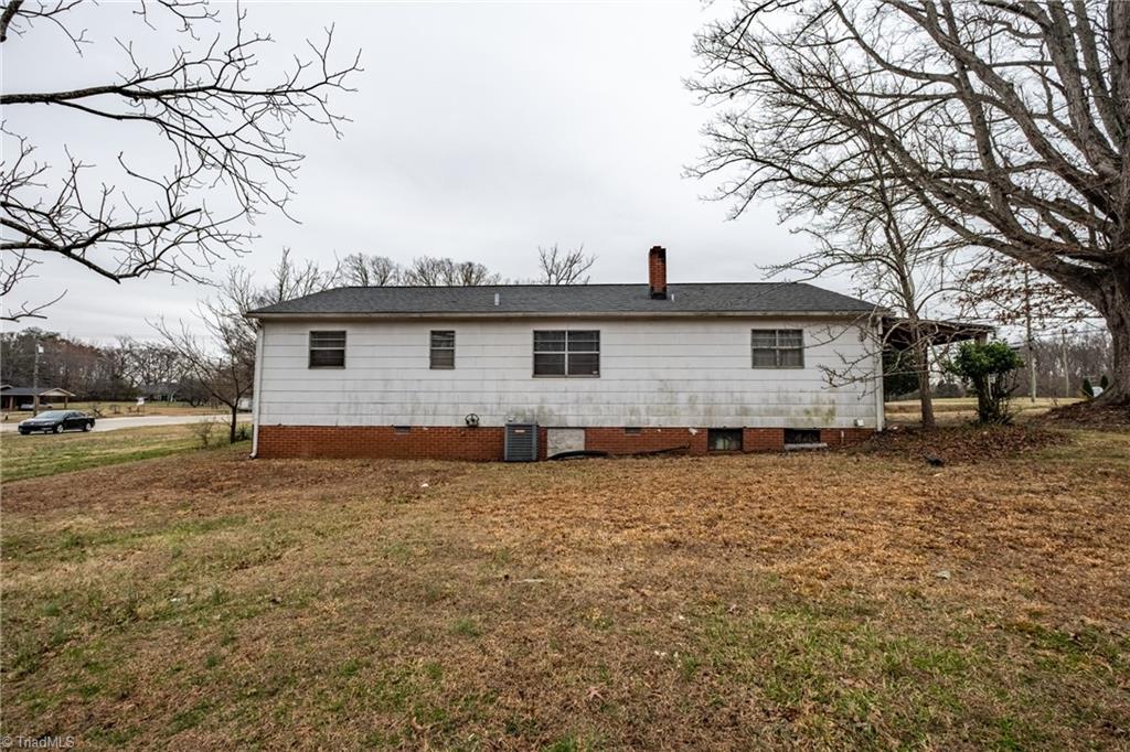 4315 Hicone Road Property Photo 6