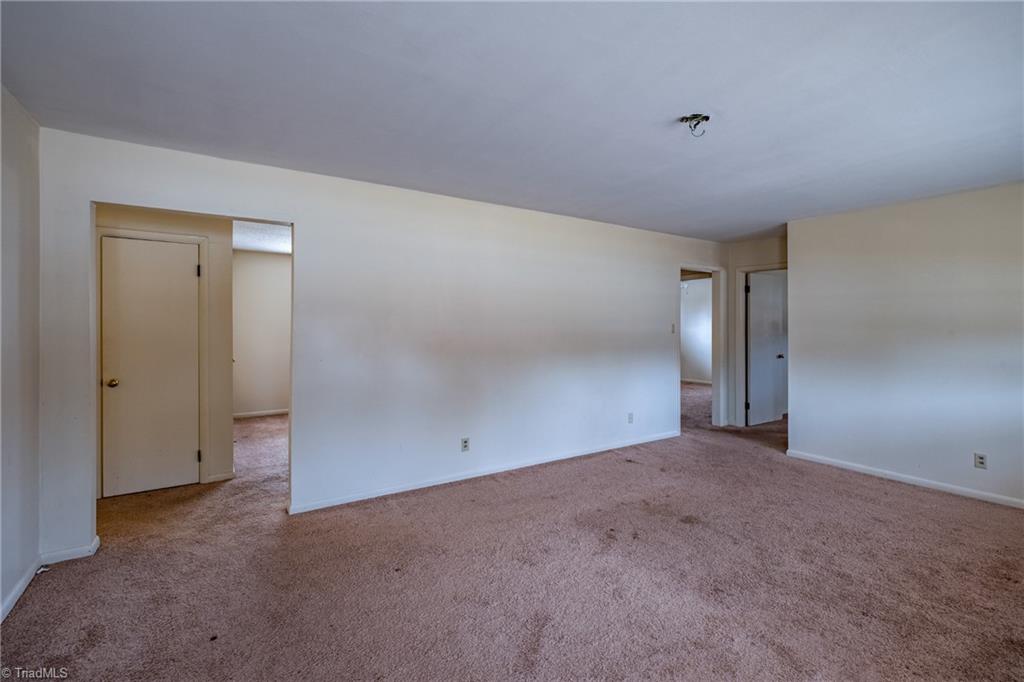 4315 Hicone Road Property Photo 12