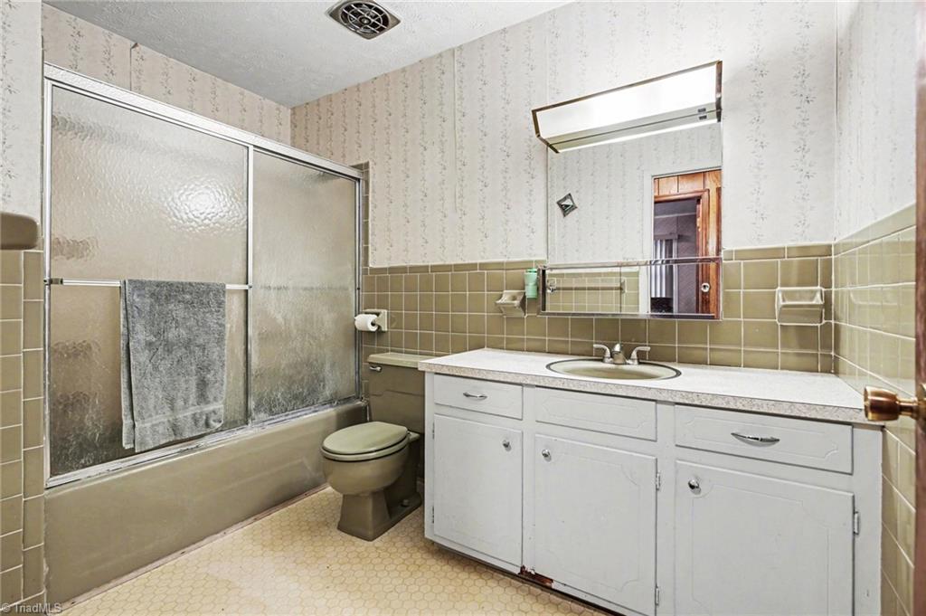 6229 Nc Highway 86 S Property Photo 10