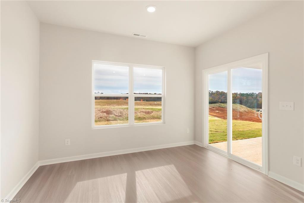 3446 Robindale Drive Property Photo 14