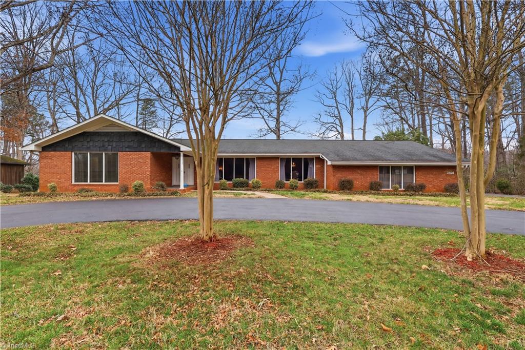 3160 Shaftesbury Lane Property Photo 1