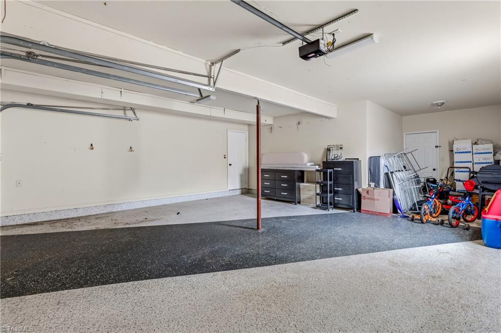 2820 Lansdowne Drive Property Photo 16