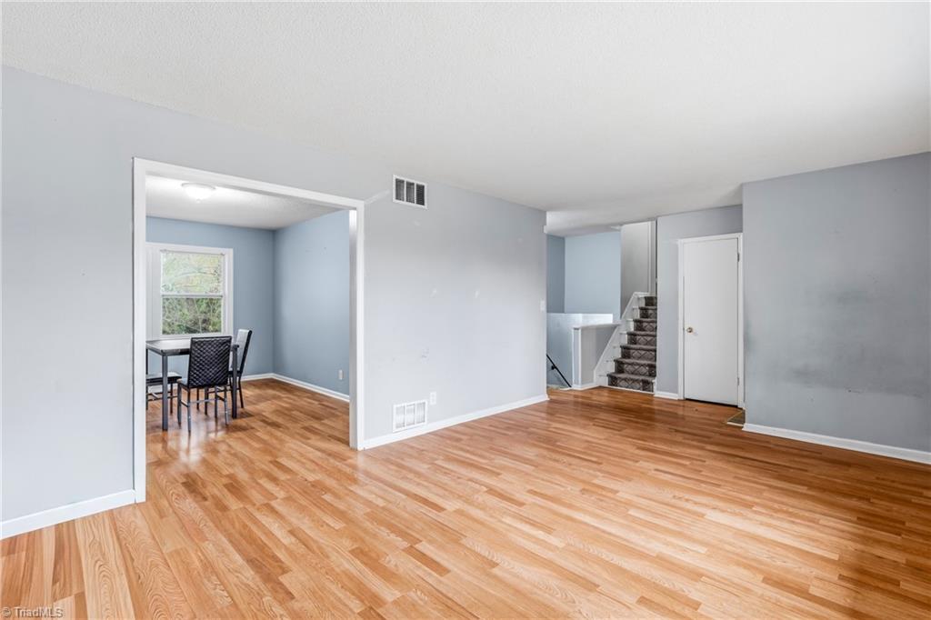 2820 Lansdowne Drive Property Photo 18