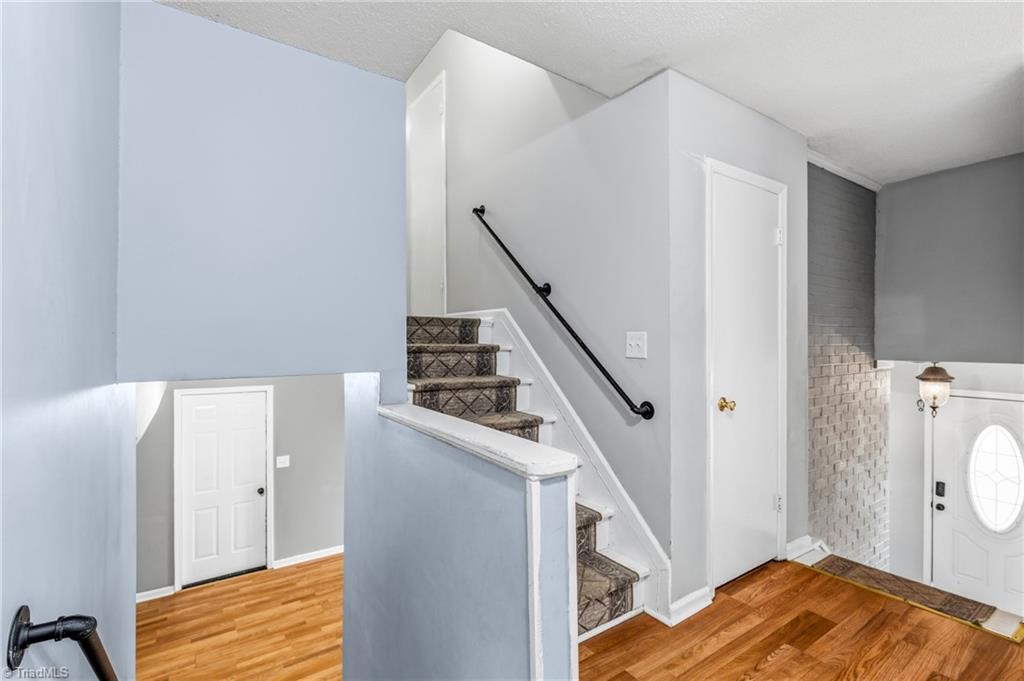 2820 Lansdowne Drive Property Photo 25