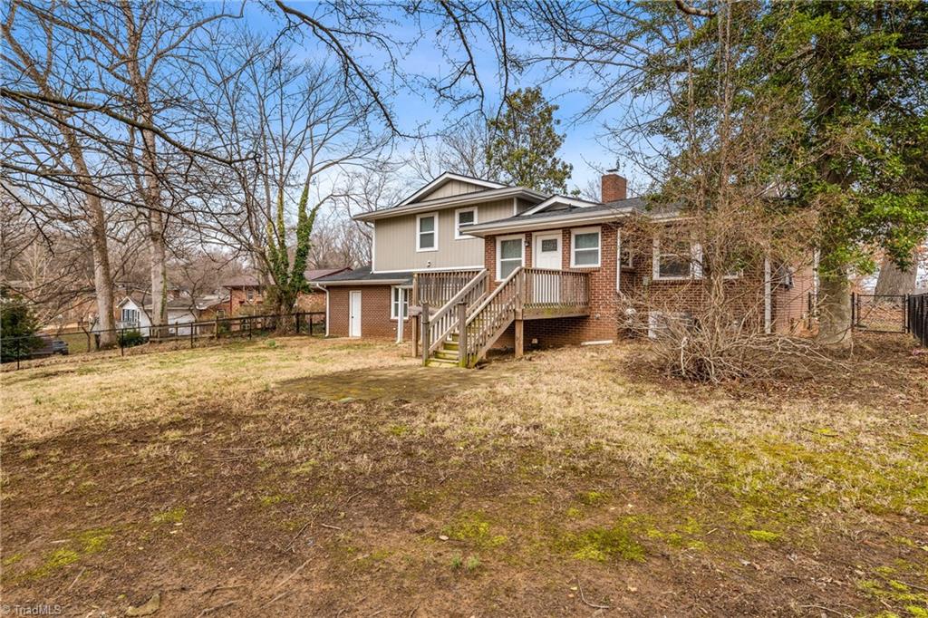 2820 Lansdowne Drive Property Photo 32