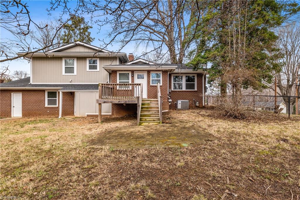 2820 Lansdowne Drive Property Photo 33