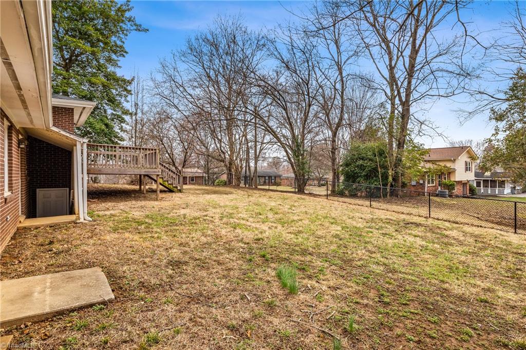 2820 Lansdowne Drive Property Photo 35