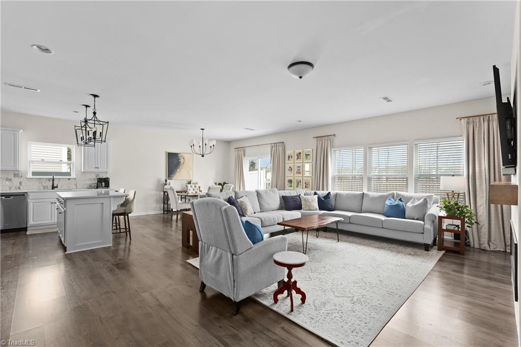 4020 Centerpiece Court Property Photo 6