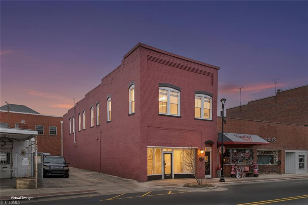 226 Settle Street Property Photo 2