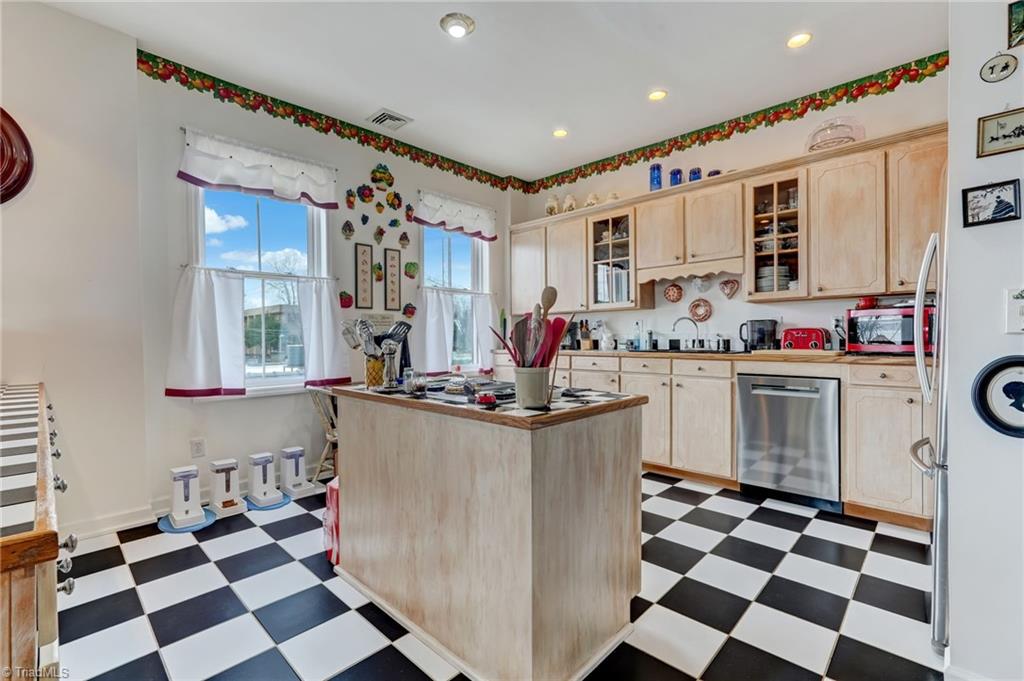 226 Settle Street Property Photo 12