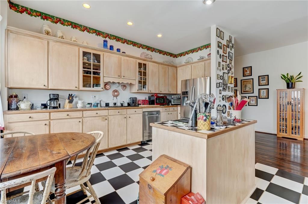 226 Settle Street Property Photo 14