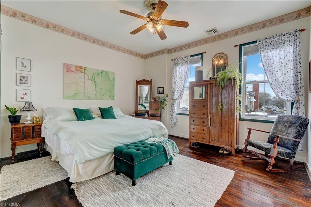 226 Settle Street Property Photo 15